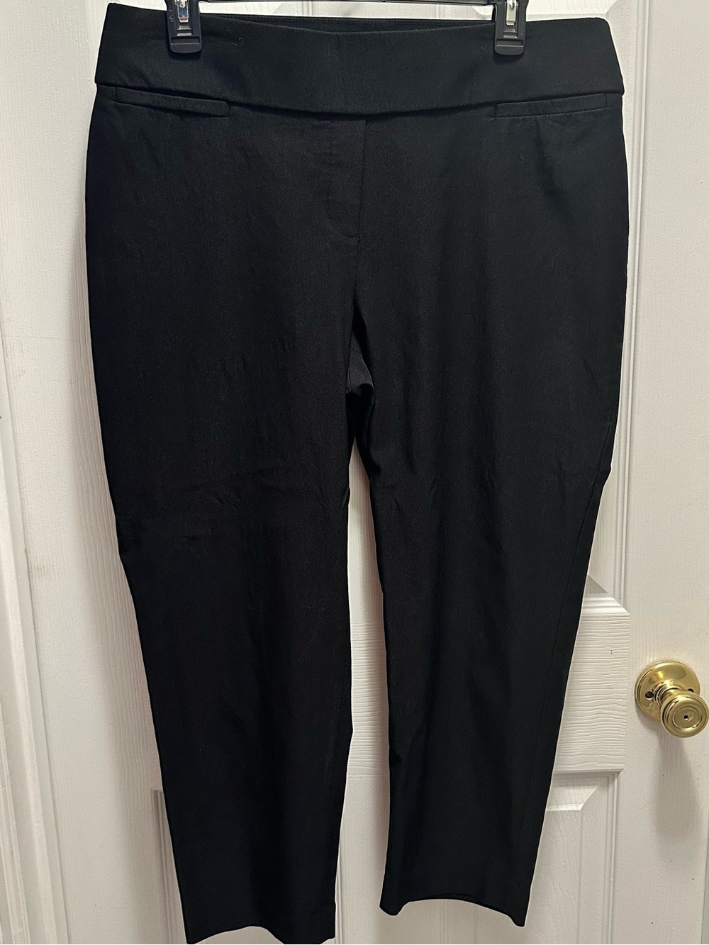 APT9 Black Cropped Pull on Pants